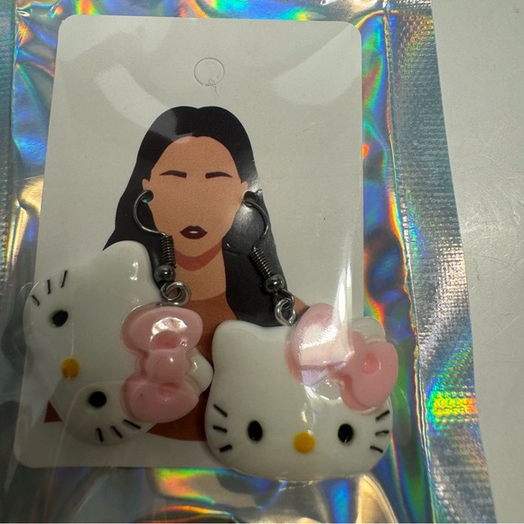 3D HELLO KITTY WHITE PLASTIC WITH PINK  BOW EARRINGS - Picture 2 of 6
